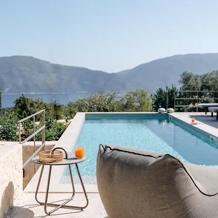 F Topia Villa *