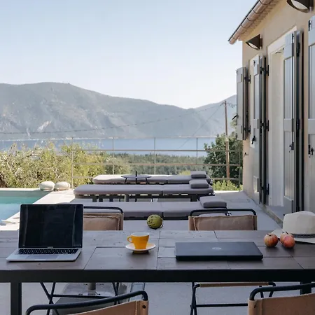 F Topia Villa *
