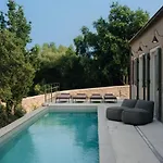 F Topia Villa *